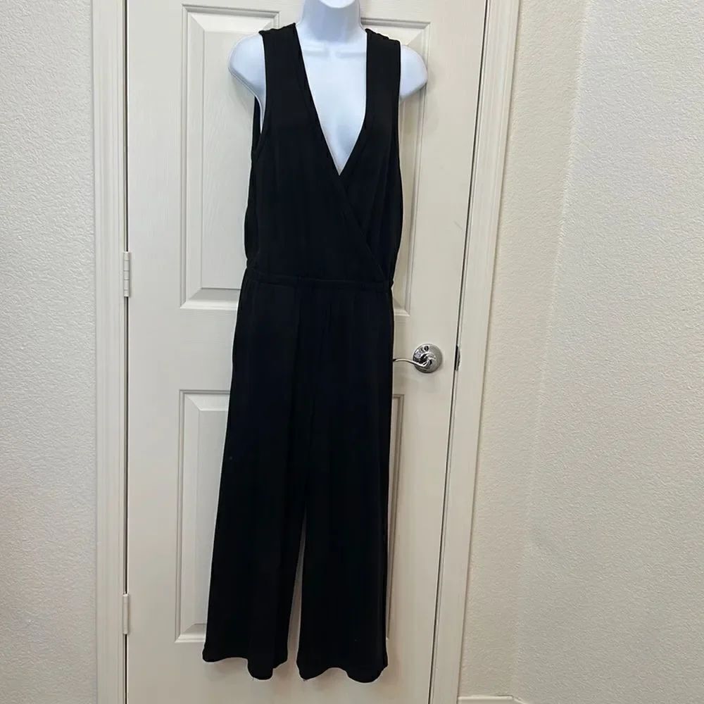 Gap Pant Jumpsuit Black Size Large Short Sleeve Slimming Side Wrap Elastic Waist